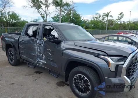 2024 Toyota Tundra Sr5 4Wd z USA, uszkodzony, nr VIN 5TFLA5DB3RX218263